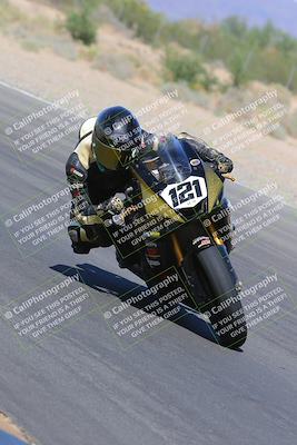 media/Oct-01-2023-SoCal Trackdays (Sun) [[4c570cc352]]/Turn 7 Inside (11am)/